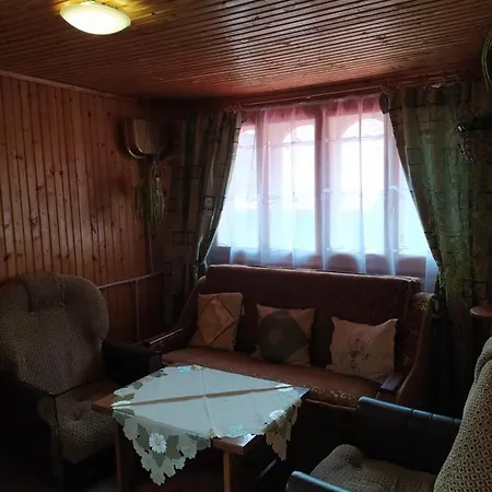 лісова казка 亚列姆切